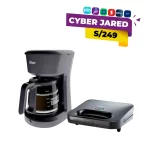 Combo de electrodomésticos Oster que incluye una cafetera eléctrica de goteo con jarra de 12 tazas y una sandwichera compacta con capacidad para dos sándwiches.
