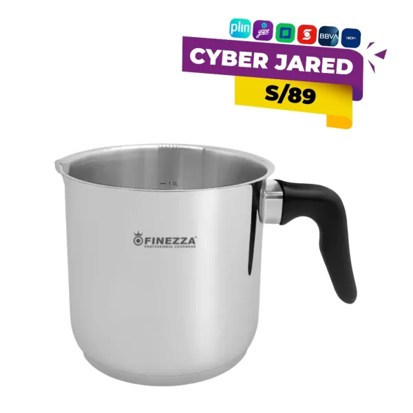 Jarra de acero inoxidable Finezza FF-0012-IN para leche, de 1.5 litros de capacidad, con pico vertedor y un asa ergonómica de color negro.
