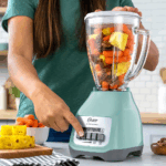 Combo Oster: Licuadora de 2 Velocidades con Vaso de Vidrio + Cuchilla Adicional - Imagen 6