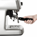 Cafetera para expresso Oster BVSTEM7300 - con 15 bares y molino integrado - Imagen 3