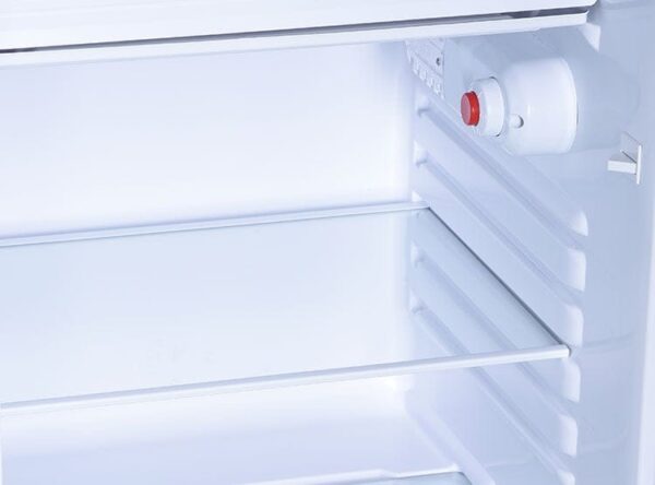 Frigobar de 122L OSTER Silver OS-PMB129BV - Imagen 5