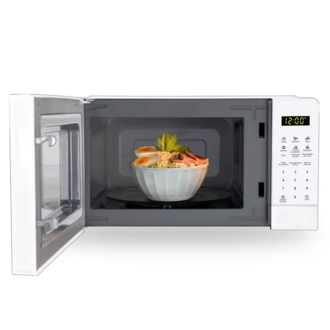 Horno microondas digital Oster POGGE2701 blanco de 20 litros con panel táctil y plato giratorio interno.