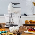 Batidora 2 en 1 Oster FPSTHS3611 Blanca | Fija y de Mano 250W Tazón 3.7L - Imagen 7
